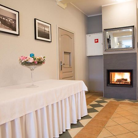 Osrodek Wczasowy Dagmor Bed and Breakfast Ustka Buitenkant foto